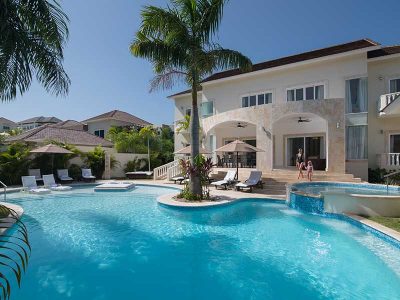 2018_Royal-Villas_24-400x300