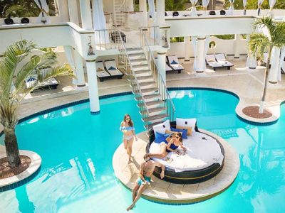 2018_VIP-World_2-400x300